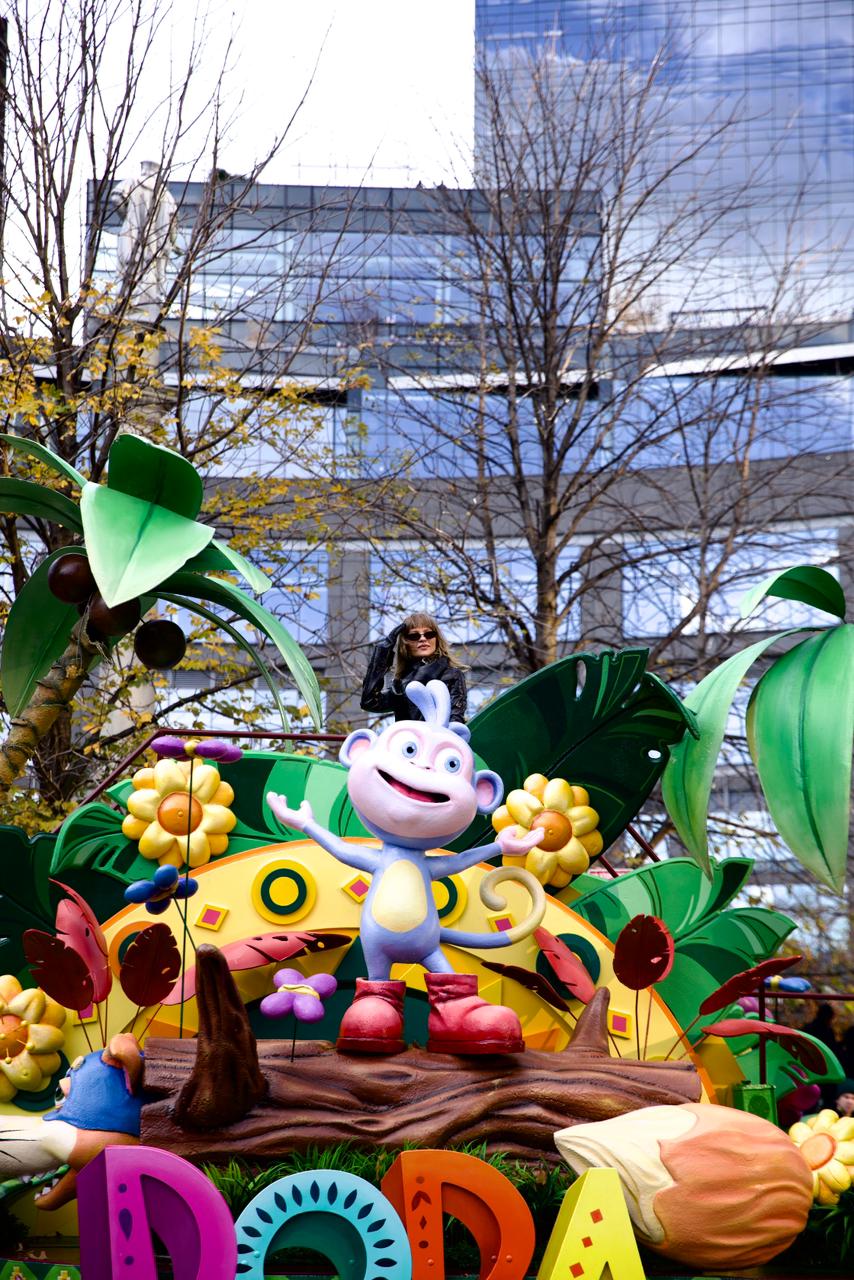 Luísa Sonza brilla en el Macy’s Thanksgiving Parade de Nueva York