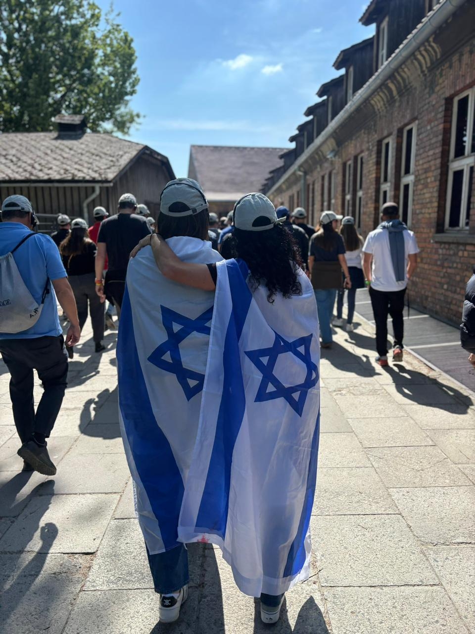 Galeria Kovak & Vieira abre “Herança da vida” com fotos da Marcha da Vida