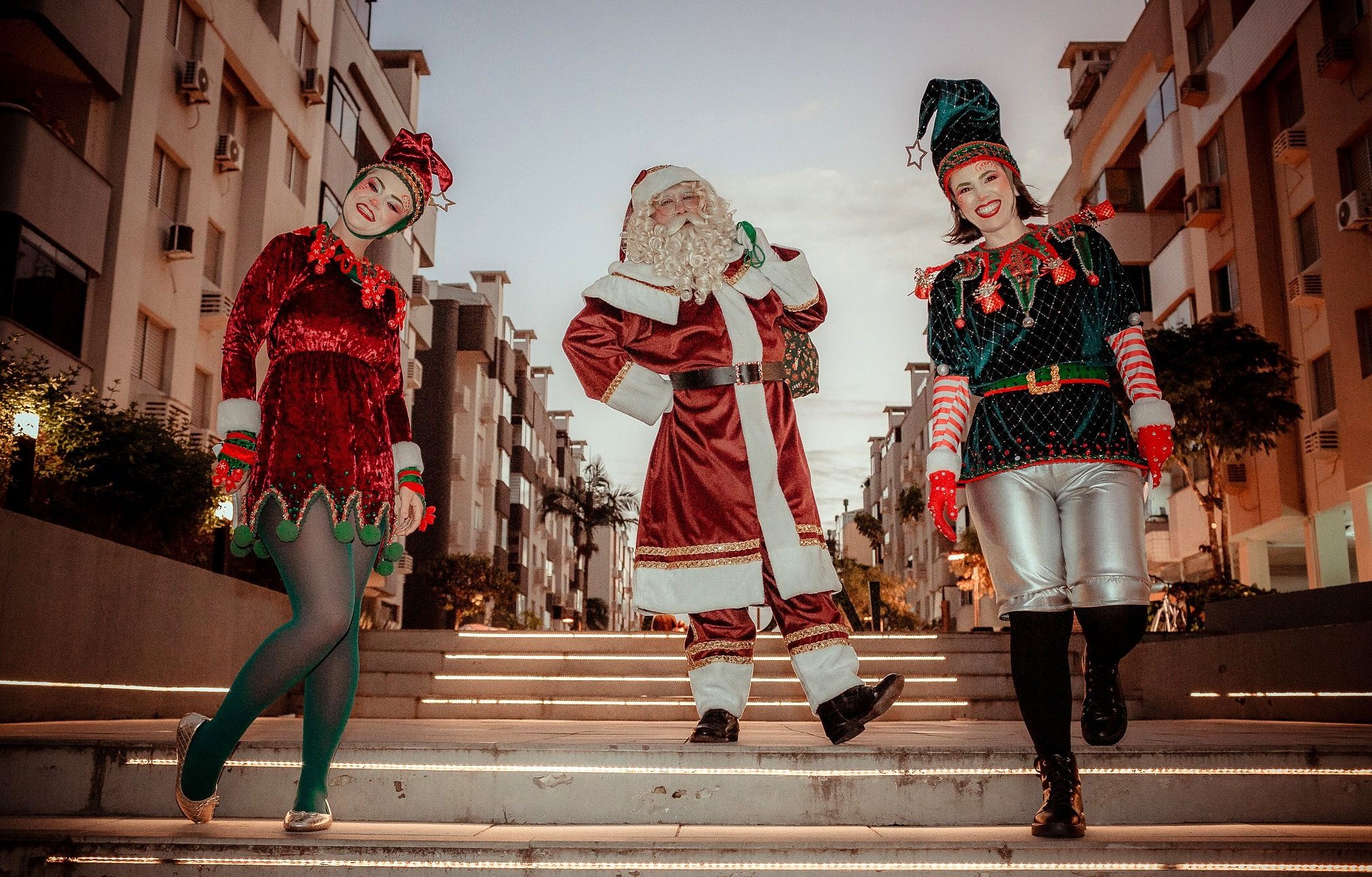 Jurerê OPEN inicia Natal com Papai Noel e espetáculo inédito