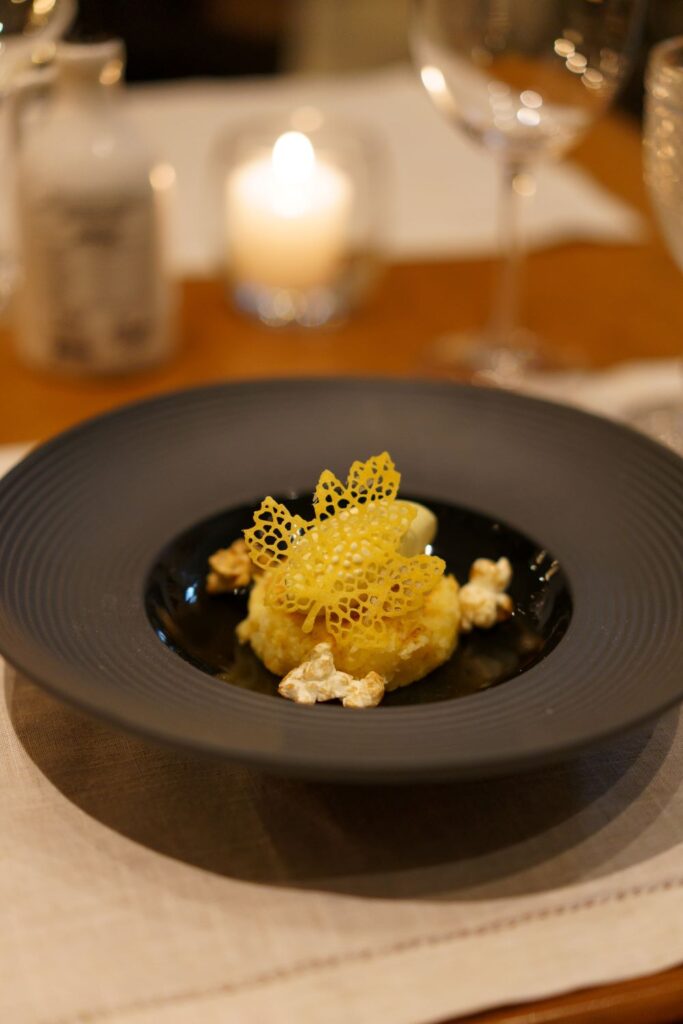 Rocka celebra 16 anos de sucesso na Praia Brava em Búzios