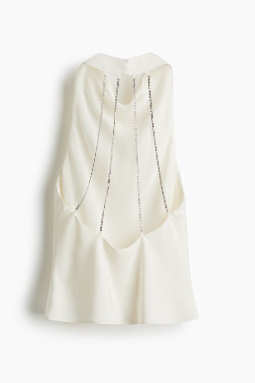 H&M lança coleção exclusiva de Réveillon com Alessandra Ambrosio