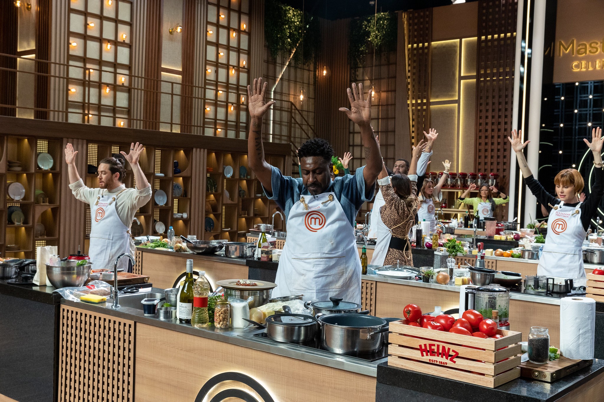 Band exibe novo episódio de MasterChef Celebridades