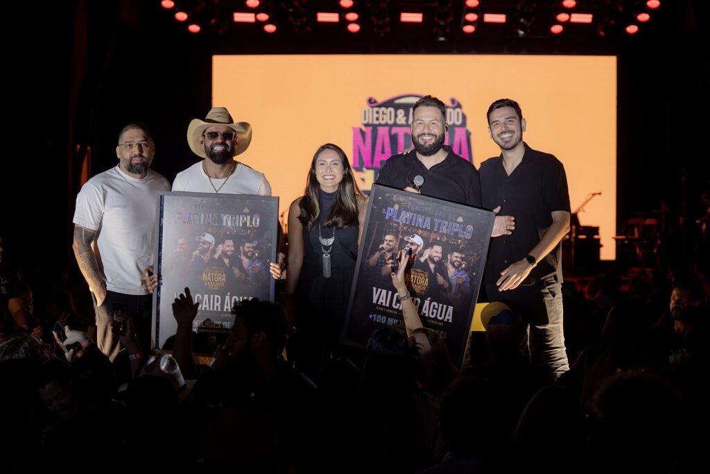 NATORA Festival estreia em Araçatuba e “Vai Cair Água” rende Platina Tripla