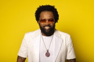 Roda Viva entrevista Xande de Pilares nesta segunda-feira