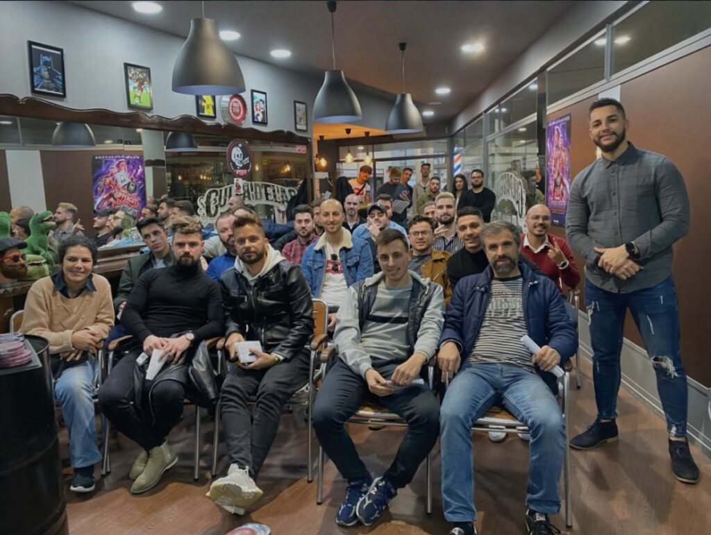 La estética masculina transforma barberías en espacios de experiencia