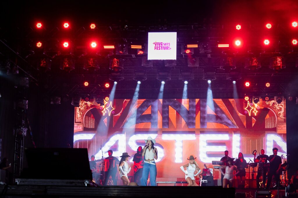 Ana Castela draws 6,000 people to Viva Hits Festival debut in Canoas Ana Castela draws 6,000 people to Viva Hits Festival debut in Canoas