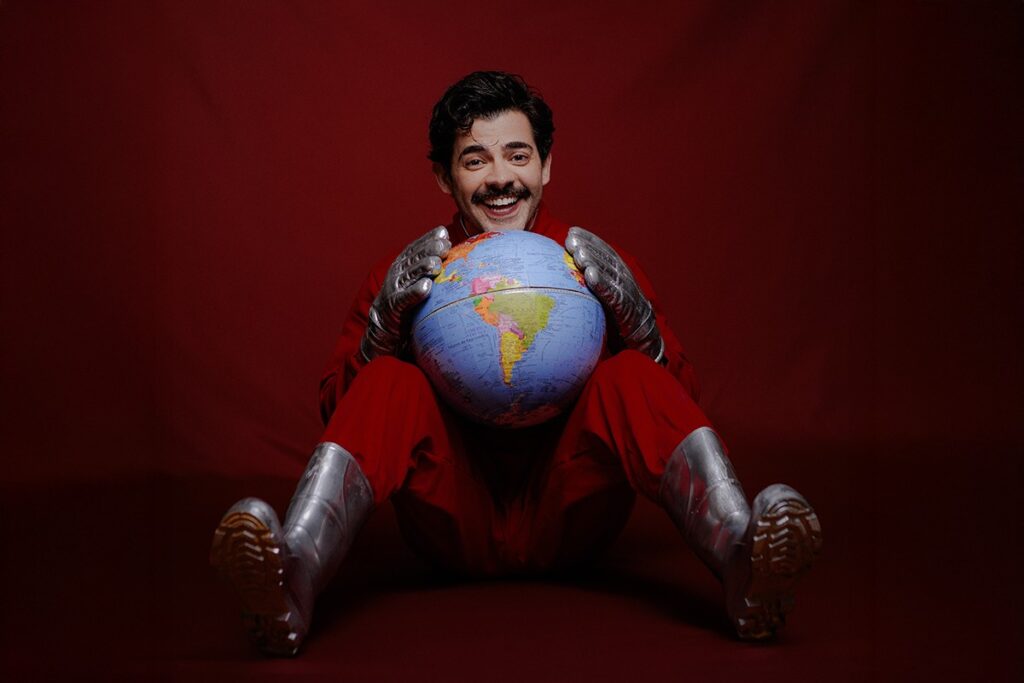 Branco Ancestral llega al Teatro Estúdio con sátira distópica