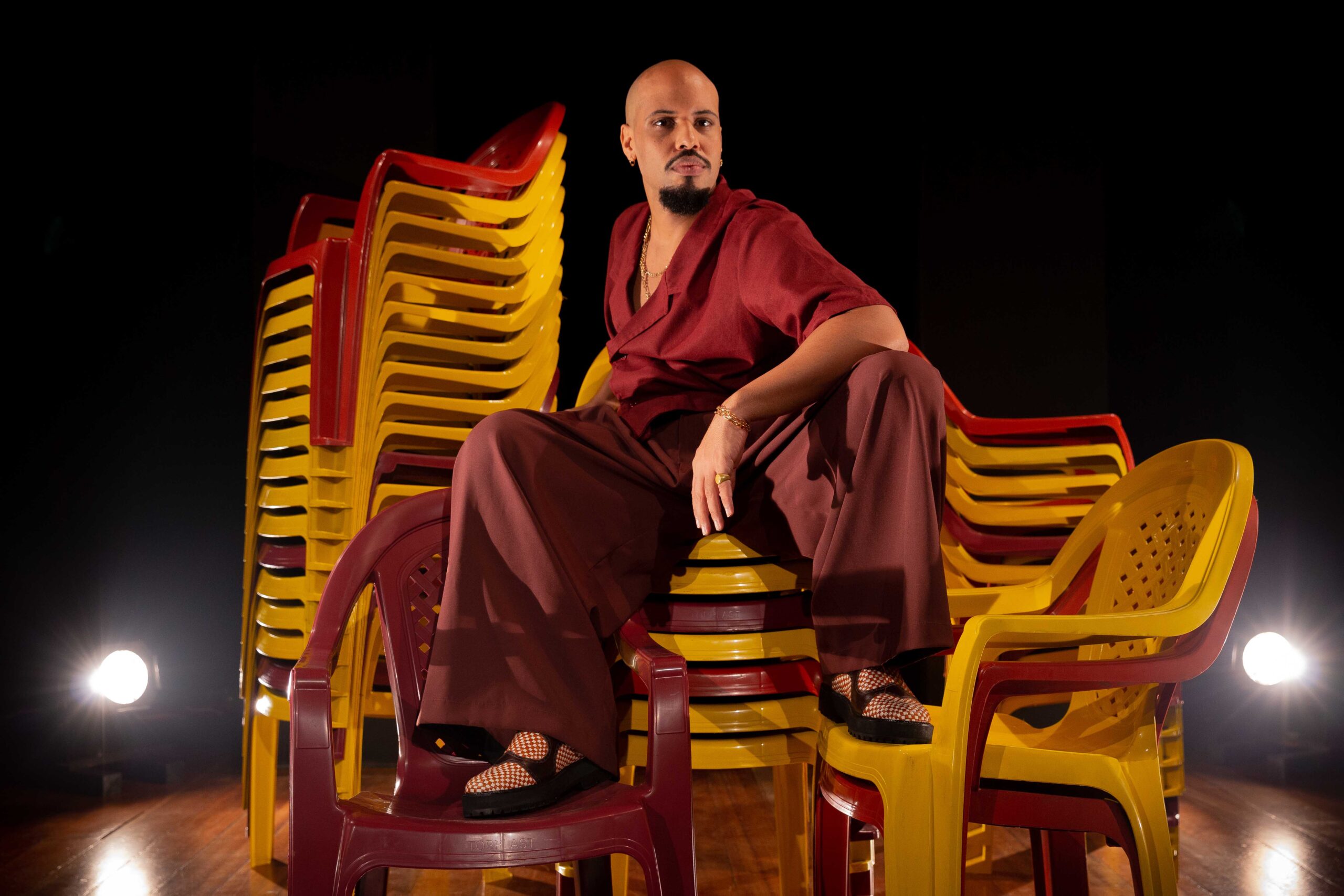 Muato apresenta “Derê” no Teatro Firjan SESI