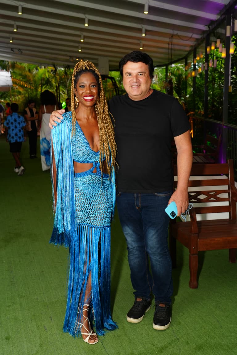 Maria Gal celebra 50 anos e filme sobre Carolina