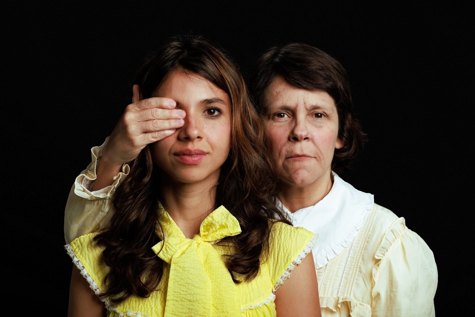 O c u no meio da cara Cr dito Isadora Relvas e Philipp Lavra