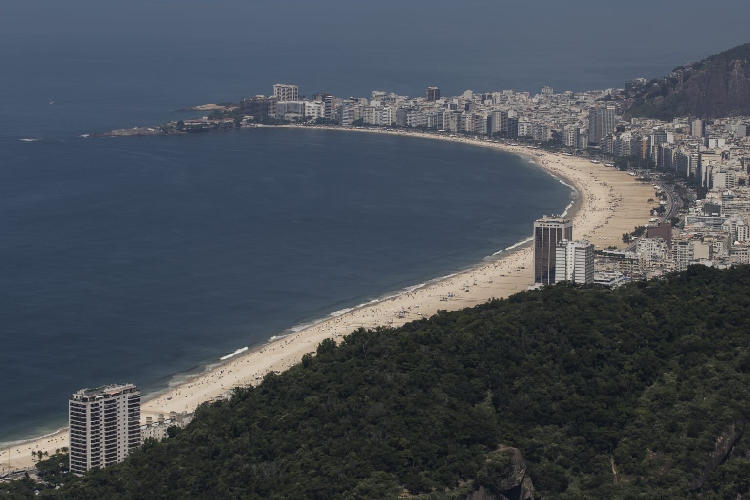 Praia de Copacabana Praia do Leme RJ cr dito Bruna Prado MTUR