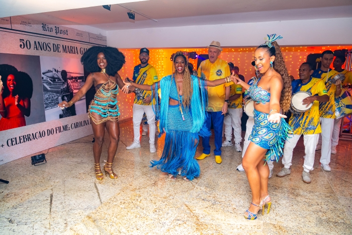 Maria Gal celebra 50 anos e filme sobre Carolina