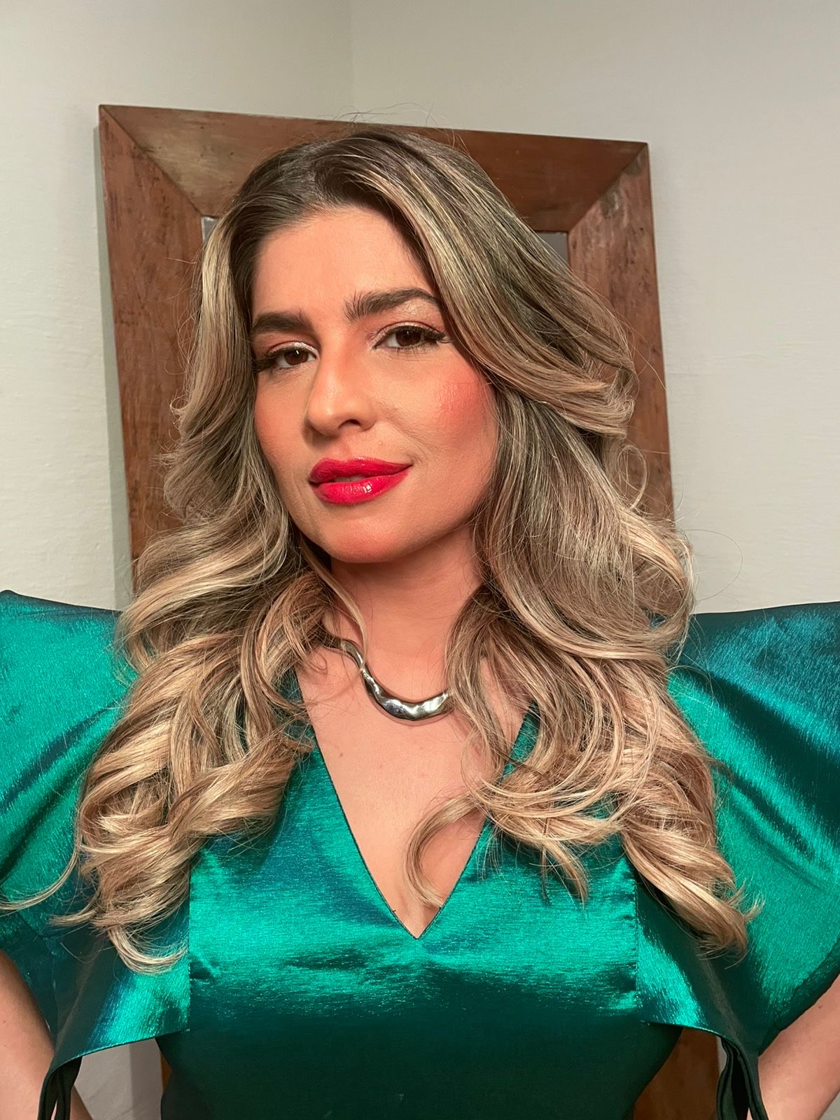 Make de fim de ano com brilho por Luiz Moreno 3 Make de fim de ano com brilho por Luiz Moreno