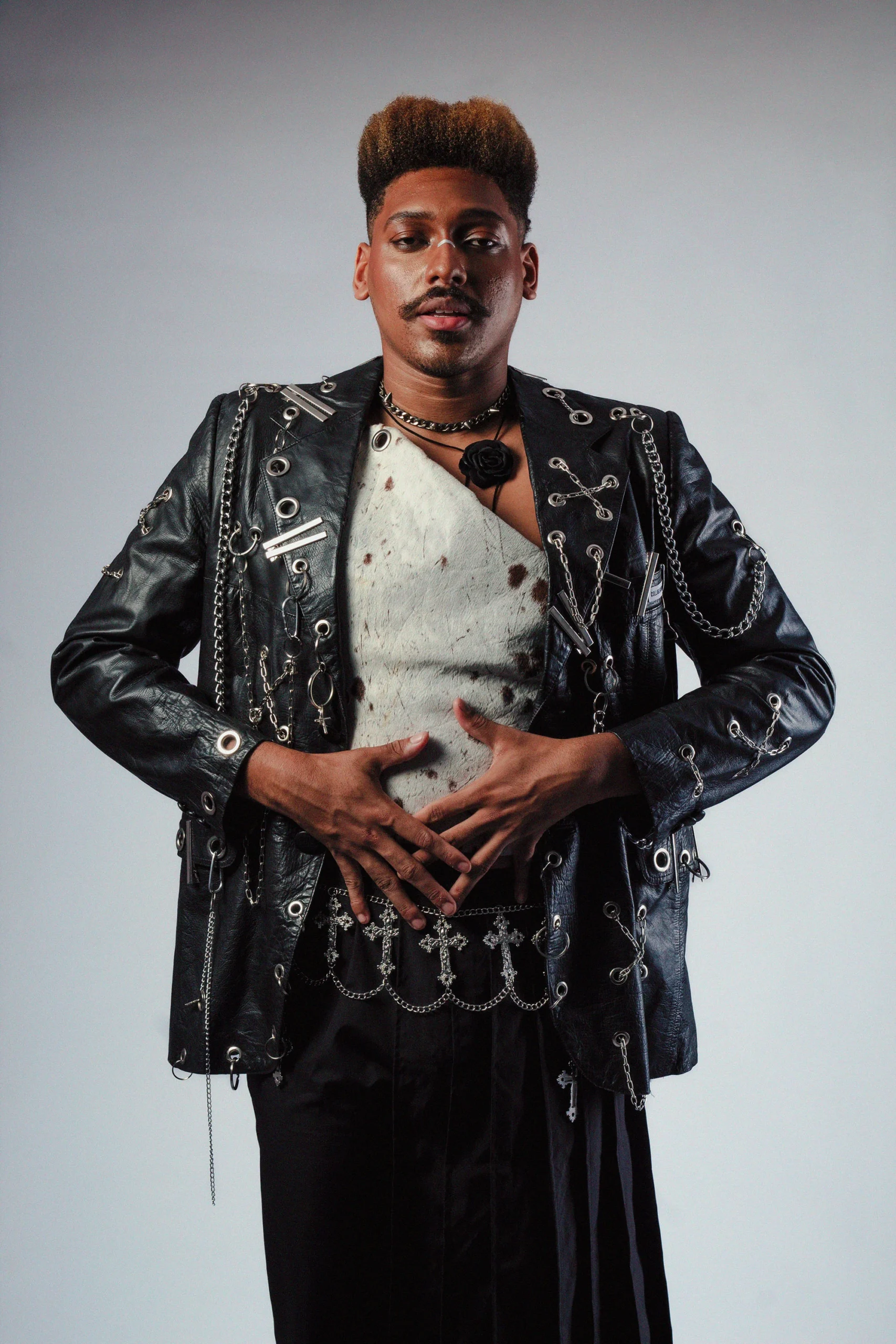 Isaac Belfort Trai Amigo em Ópera do Malandro