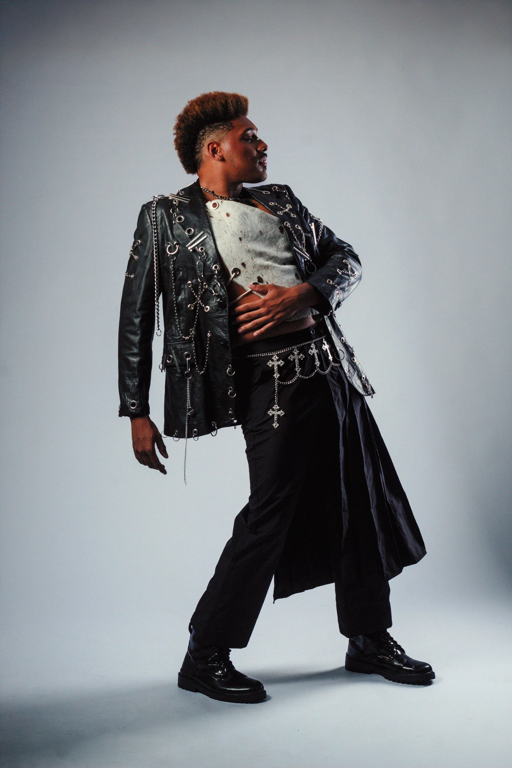 Isaac Belfort Trai Amigo em Ópera do Malandro