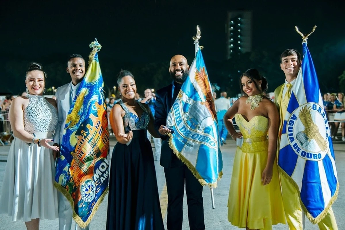 Amstel leva Amsterdã ao samba da Águia de Ouro 1 Amstel leva Amsterdã ao samba da Águia de Ouro