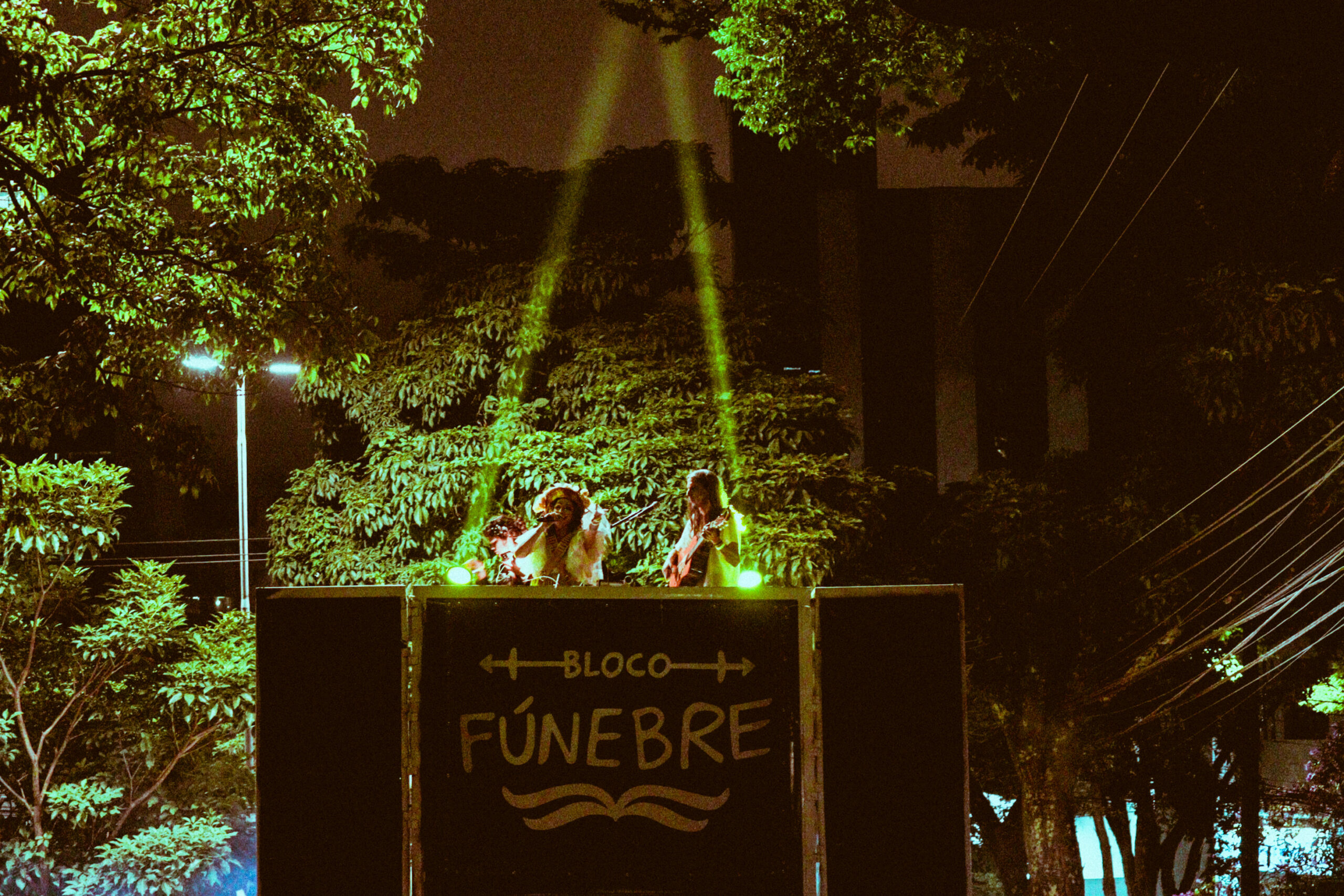 Bloco Fúnebre celebra 13 años en viernes 13 del Carnaval