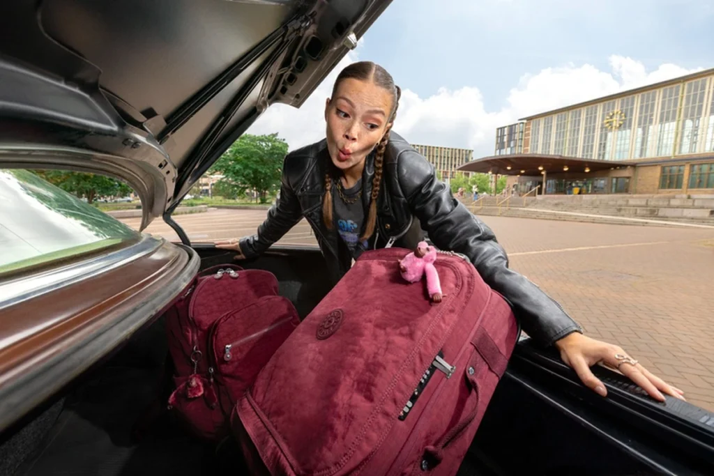 Gorila Gigante Kipling Invade Paulista