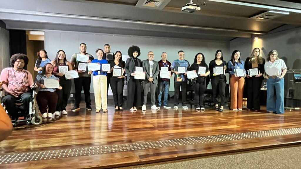 Curso gratuito forma gestores para inclusão de PCDs