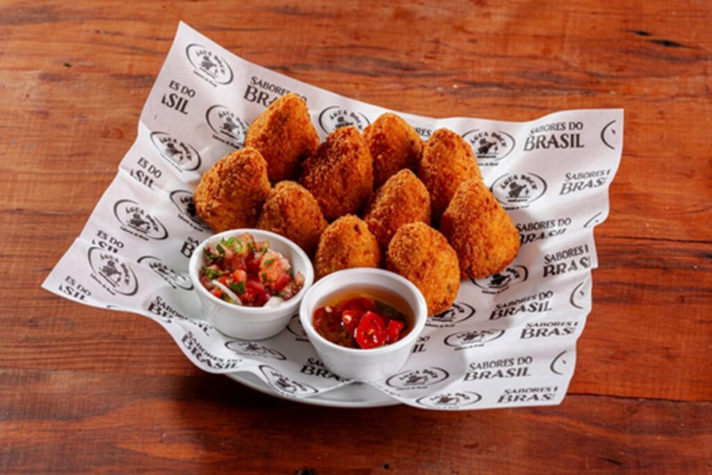 Água Doce lança cardápio assinado por Edu Guedes