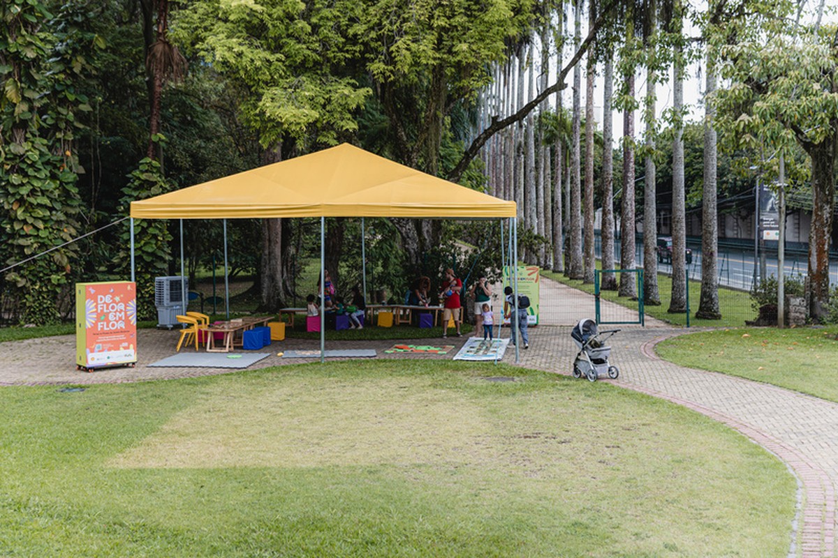 Kids Festival Lights Up Botanic Garden