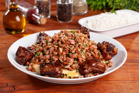 Água Doce lança cardápio assinado por Edu Guedes