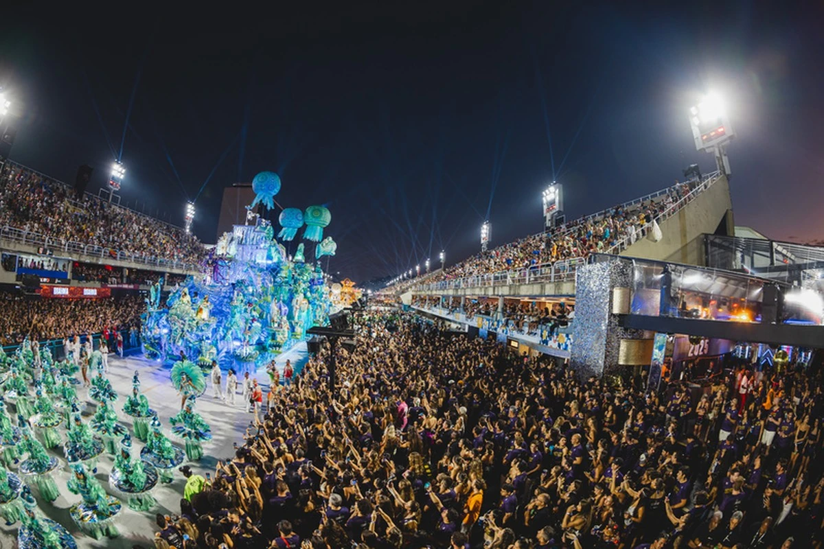 Camarote Allegria faz 10 anos e expande o Carnaval além da Sapucaí