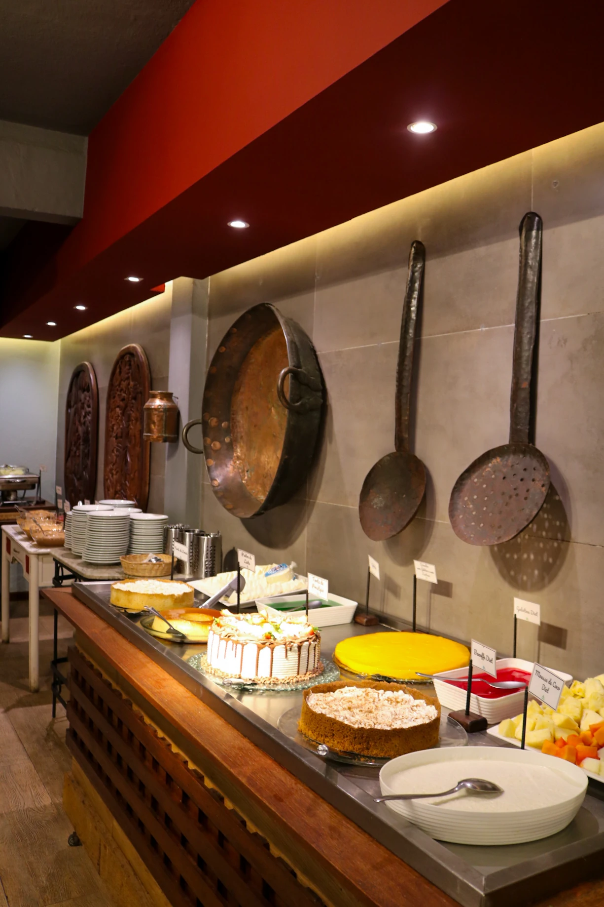 Dia da Gula: Vilarejo aposta no all inclusive no RJ