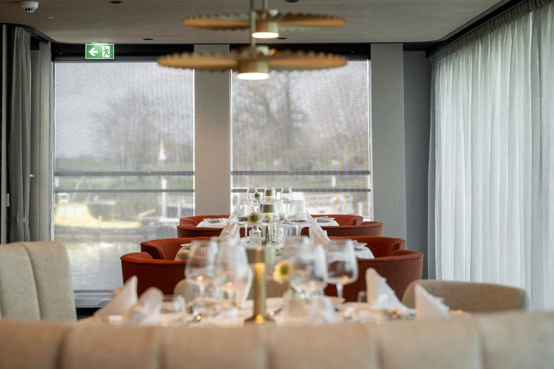 Entre tulipas e canais: cruzeiro leva à primavera da Europa