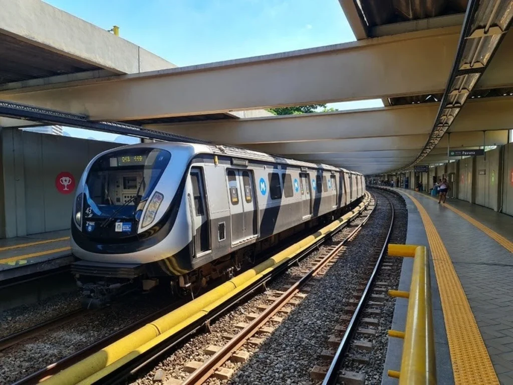 MetrôRio estica horário para ensaios na Sapucaí até 4h!