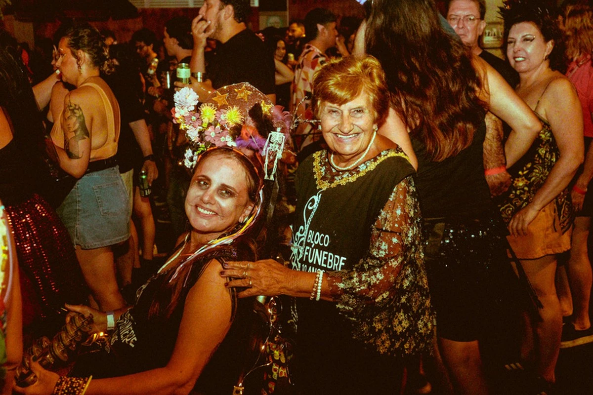 Grupo Zelo transforma azar em festa no Carnaval de BH