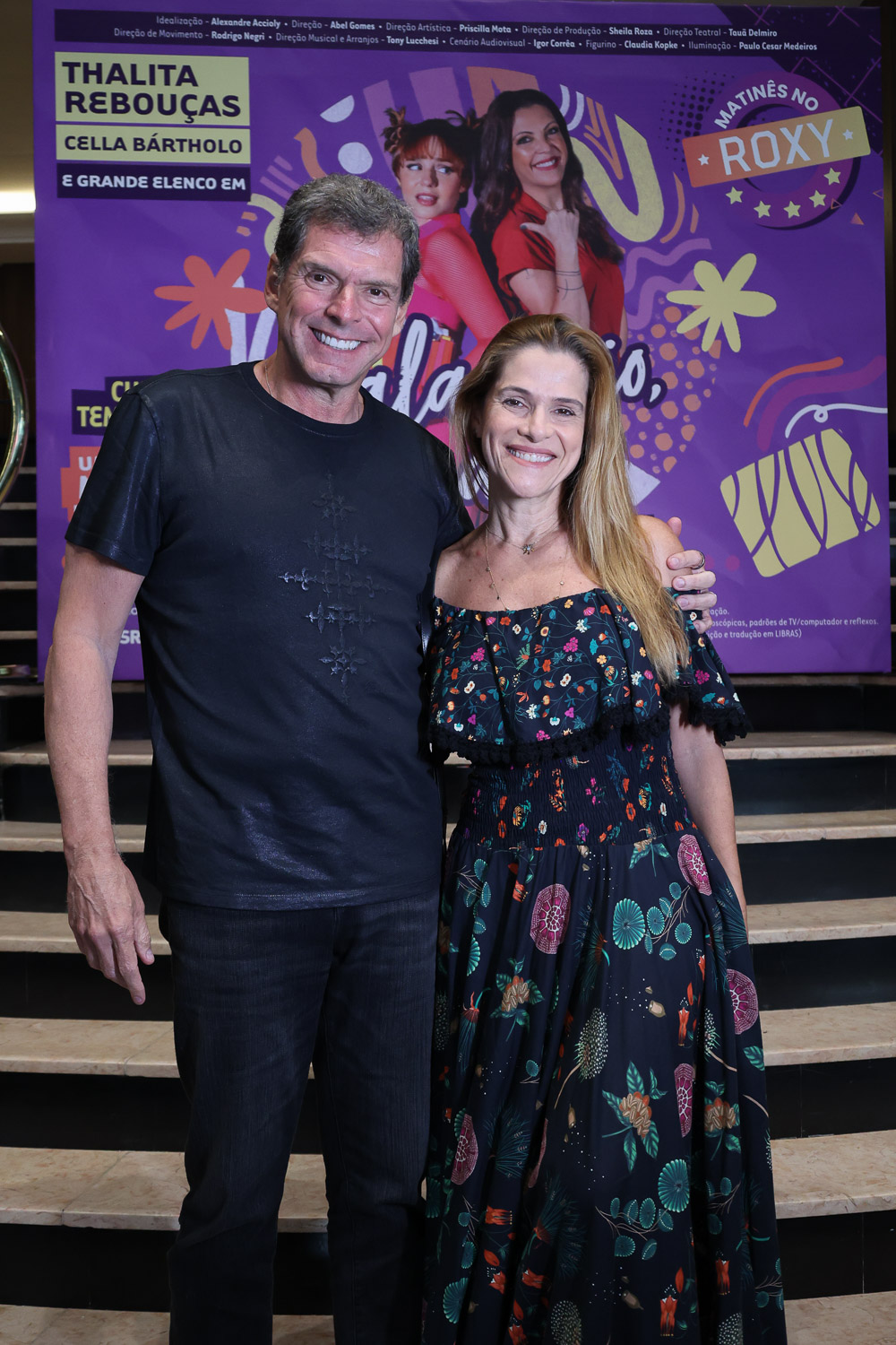 Stars pack Roxy for “Fala Sério, Mãe!” session