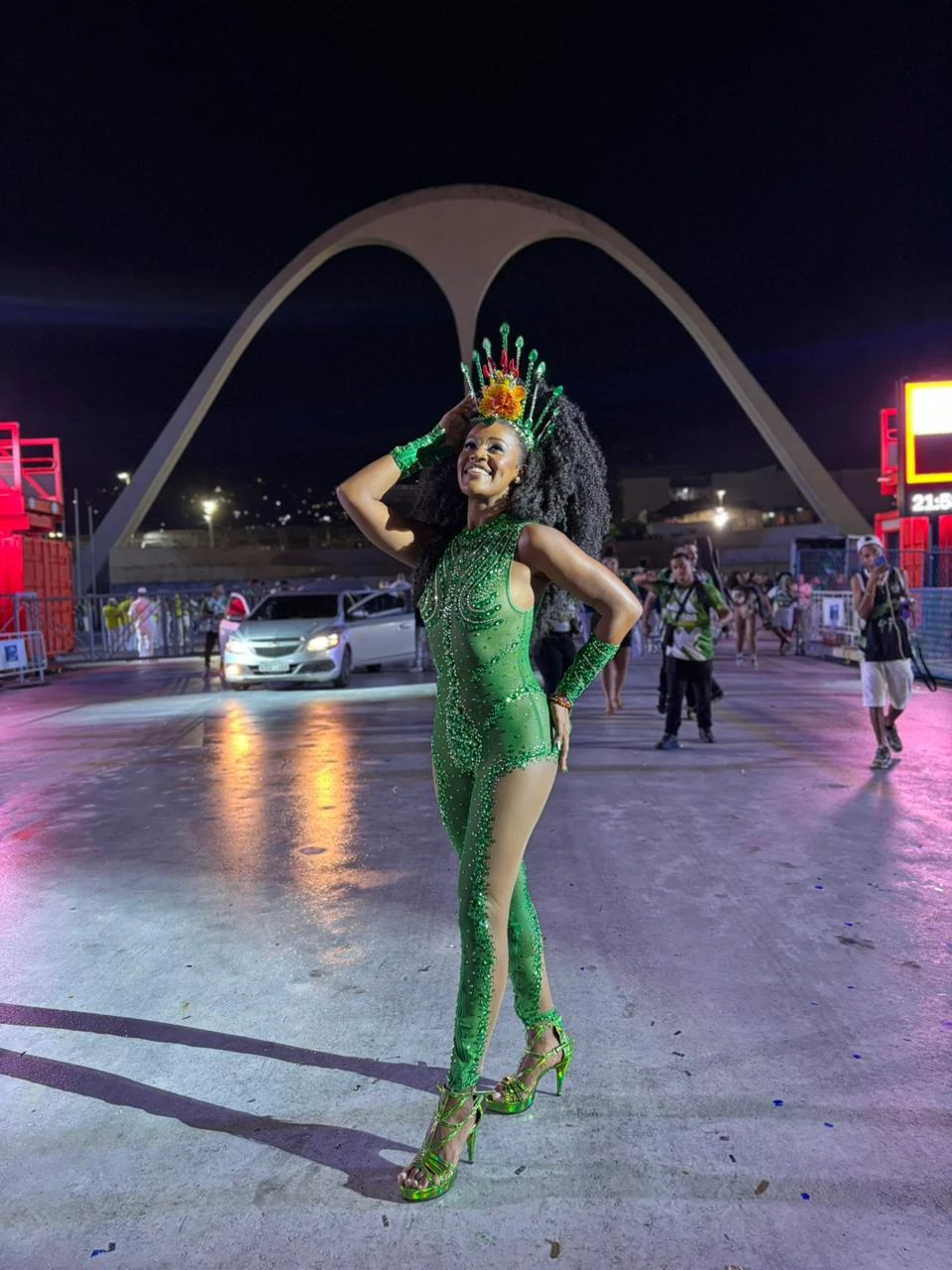 Andressa Fonseca brilha como Princesa do Império Serrano