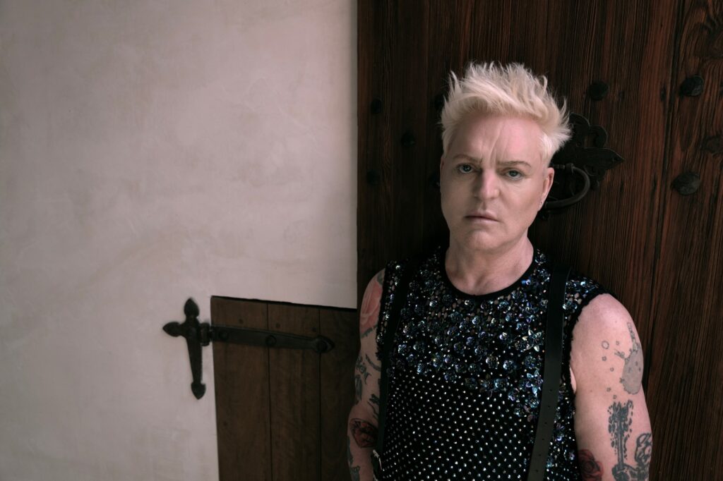 Andy Bell regresa a Brasil con gira en enero de 2026