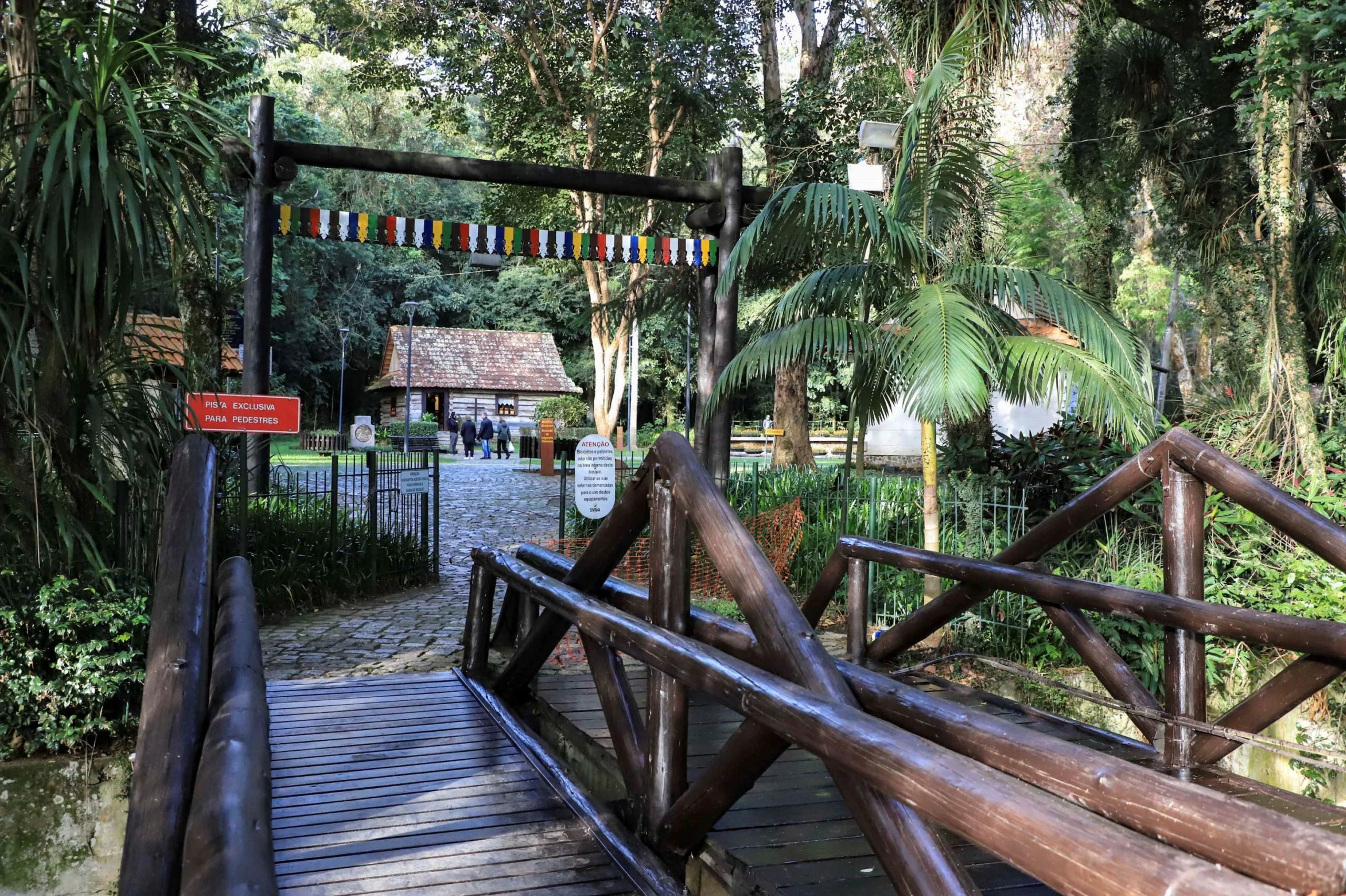 Curitiba em 5 paradas: do chope à feira histórica 3 Curitiba em 5 paradas: do chope à feira histórica