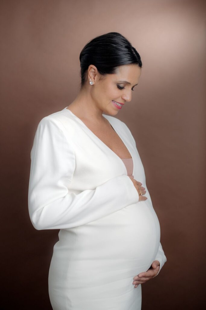 Carla Cottini estrela óperas no Teatro B32 grávida