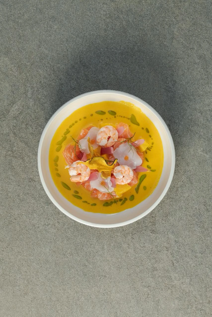 Maracujá vira estrela na cozinha nikkei do Nuu Nikkei