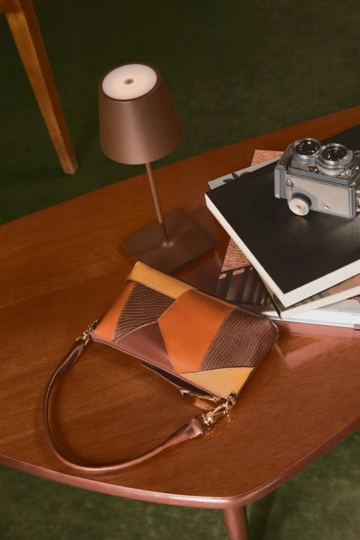 Corello une patchwork e couro argentino no Pre-Fall 26 13 Corello une patchwork e couro argentino no Pre-Fall 26