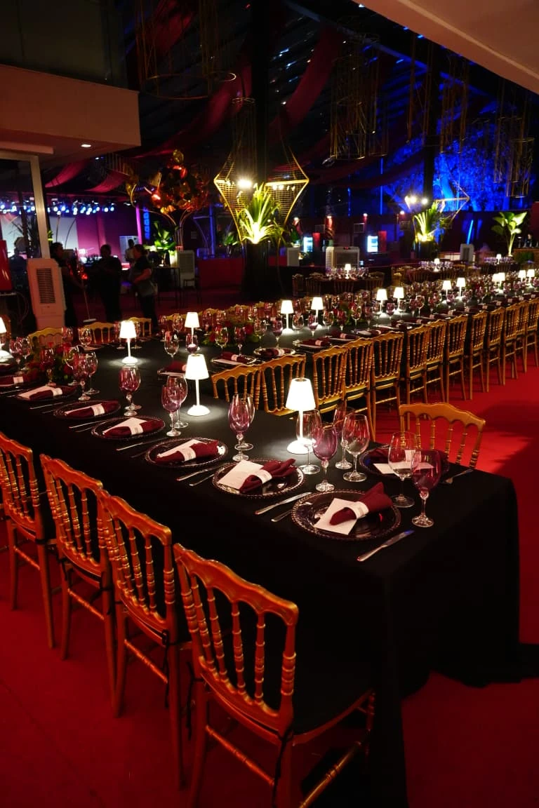 Romário abre festa de 60 anos com jantar luxuoso e simbólico 11 Romário abre festa de 60 anos com jantar luxuoso e simbólico