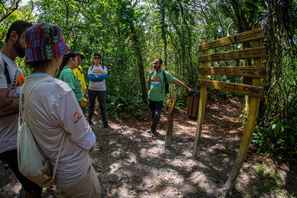 Superagui abre 1ª trilha para bike e caminhada