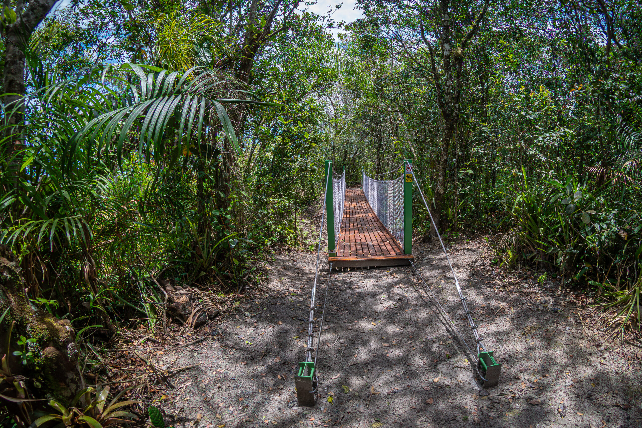 Superagui abre 1ª trilha para bike e caminhada