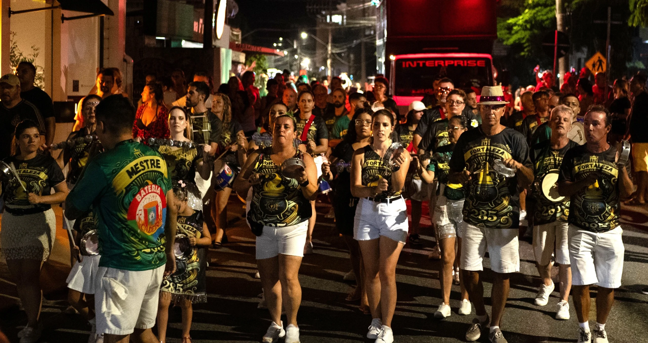 Esculhambloco estreia no Jurerê OPEN e dá largada ao pré