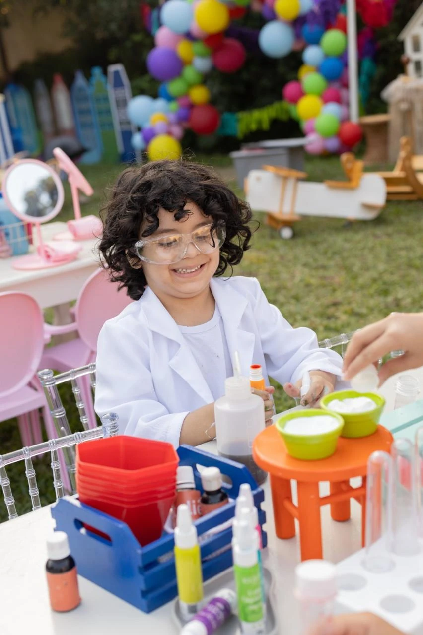 Teatrinho grátis no Recreio: programação infantil em janeiro