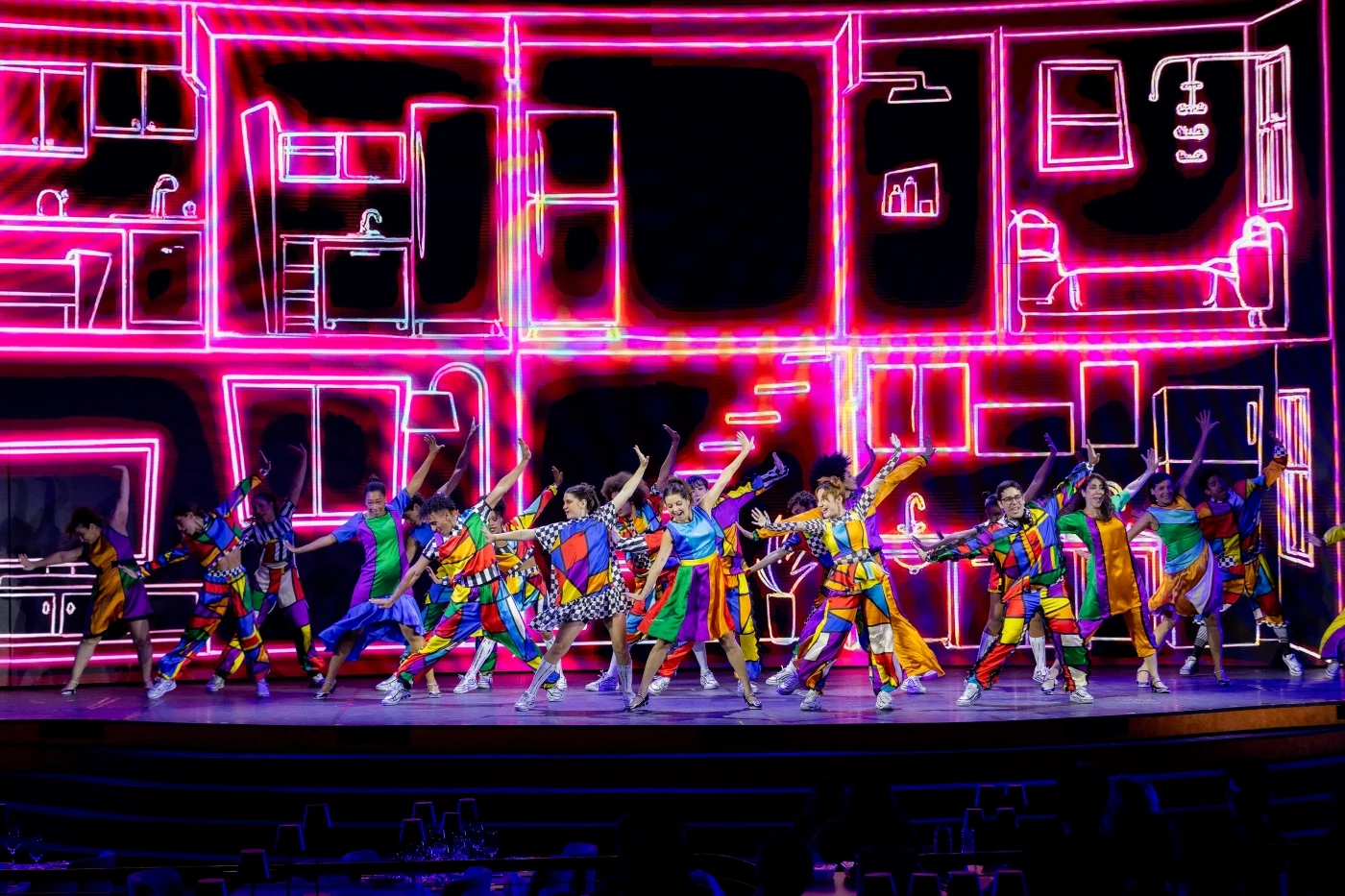 Fala Sério, Mãe! vira musical imersivo no Roxy