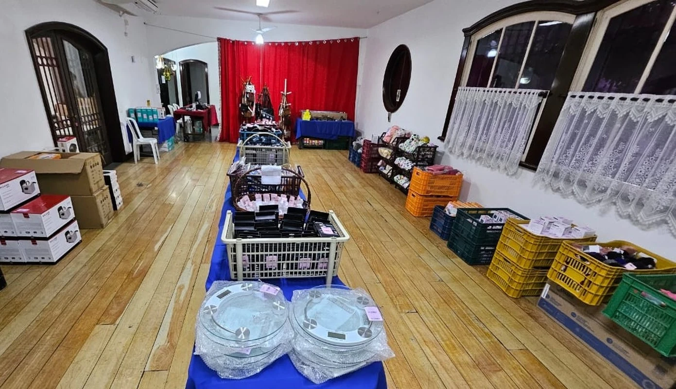 Feira solidária no Rio vende 4 mil itens com 50% off 1 Feira solidária no Rio vende 4 mil itens com 50% off