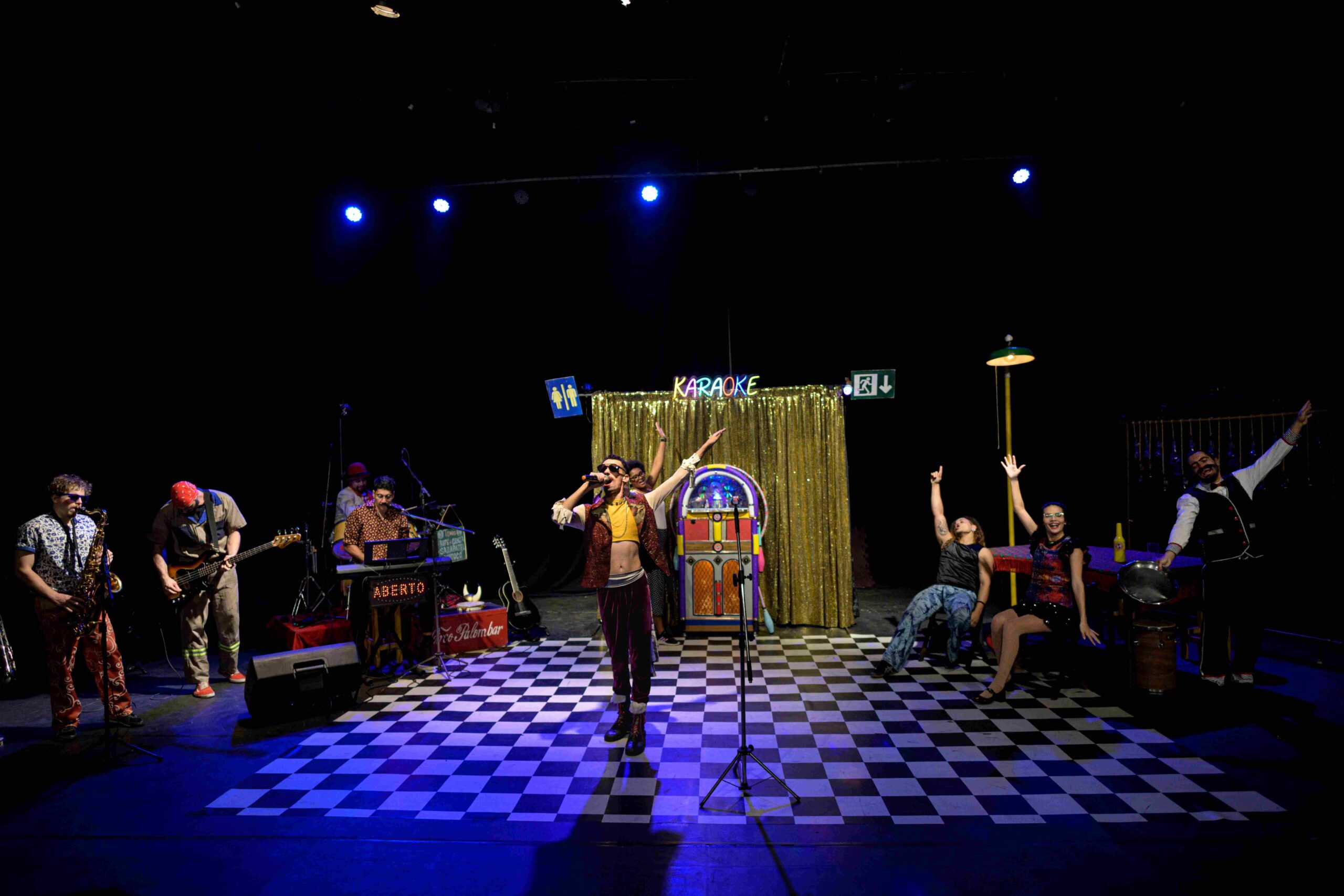 Circo Palombar leva “Karaokê Palombar” ao Sesc Santo Amaro