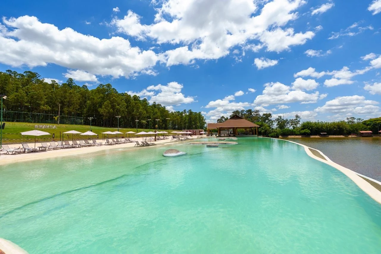 Praia Mavsa inaugura el verano con show de Alexandre Pires