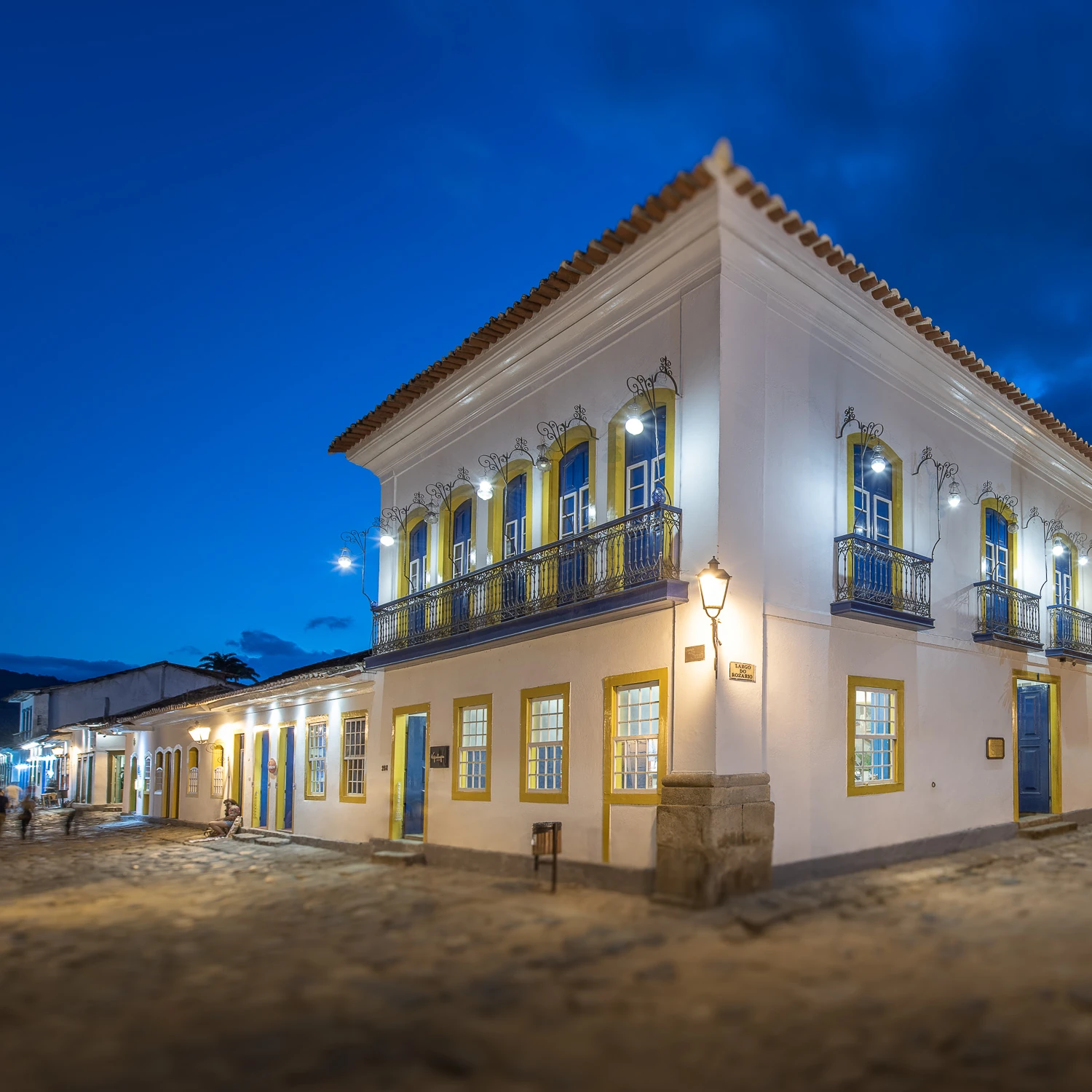 Sandi Hotel completa 60 anos e reforça laço com Paraty