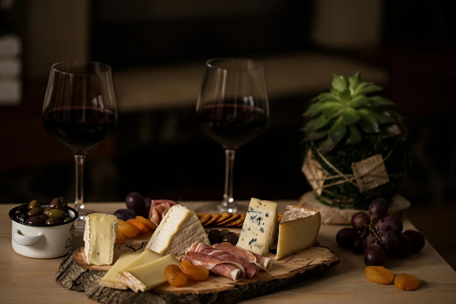 Queijos e vinhos Cantu Grupo Wine.webp