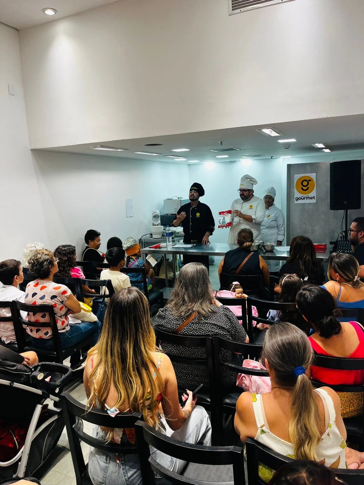 Gourmet ice pops & mocktails: free classes at Ilha Plaza